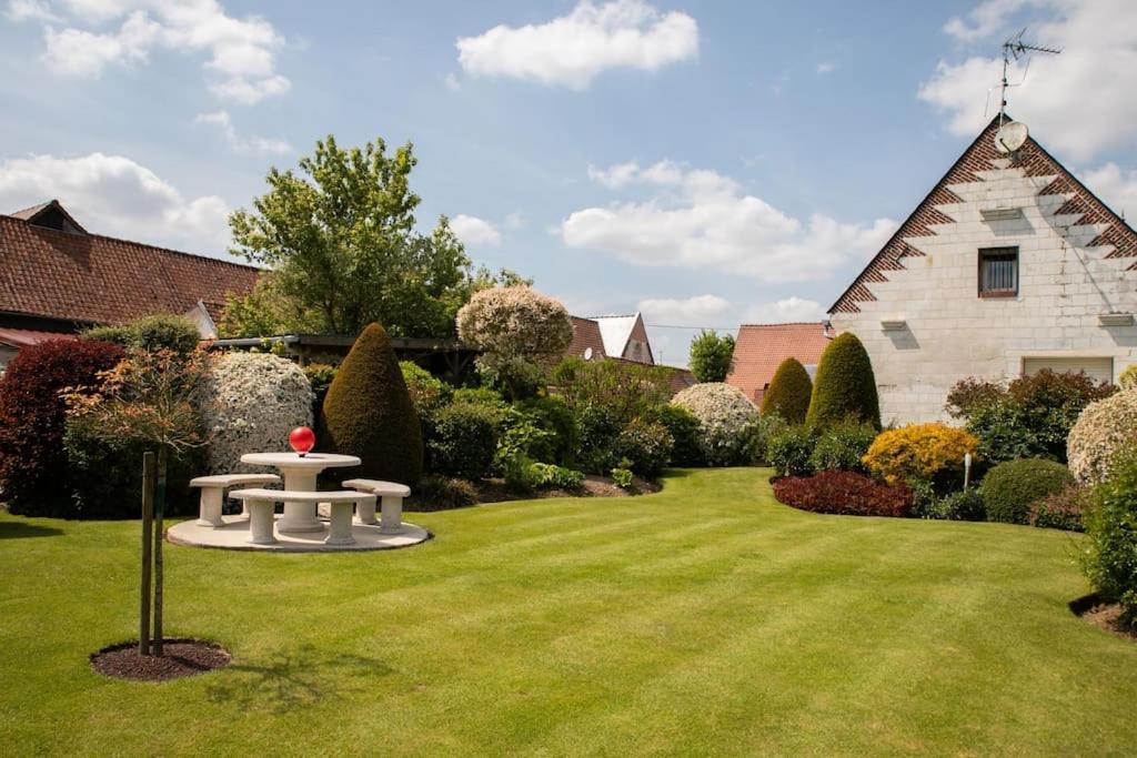 Domaine Des Demoiselles - Gite Et Spa Hauteville  Extérieur photo